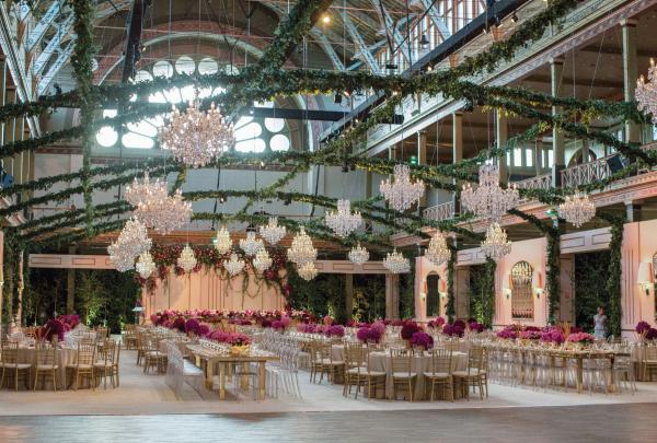 The Big Group 公司 © Chris Kapa 版权所有