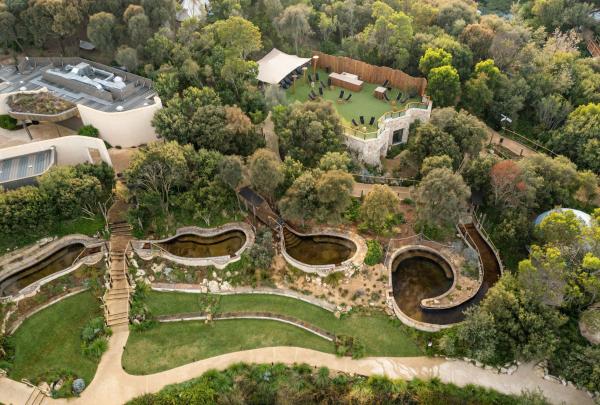 维多利亚州，摩林顿半岛，鸟瞰半岛温泉 © 澳大利亚旅游局版权所有