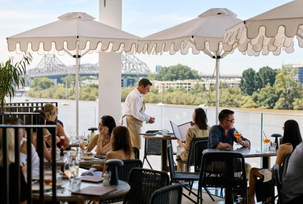 昆士兰州，布里斯班，Stilts Dining 餐厅 © 布里斯班经济发展局版权所有