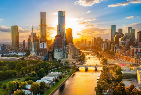 鸟瞰维多利亚州墨尔本 © 澳大利亚旅游局版权所有