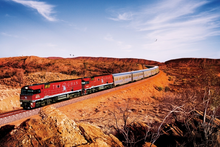 北领地，麦克唐奈尔山脉，“甘号”列车 © 大南方铁路公司版权所有