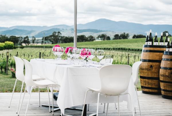 维多利亚州，亚拉河谷，橡木岭酒庄 © 澳大利亚旅游局版权所有