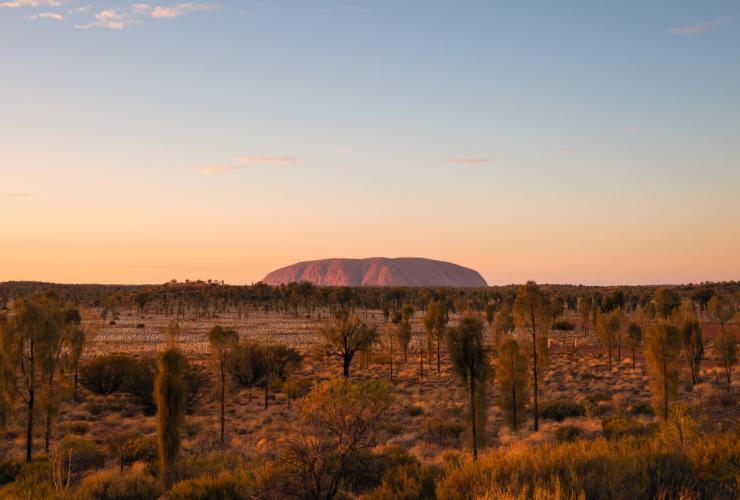 北领地，乌鲁鲁，乌鲁鲁卡塔丘塔国家公园  © 澳大利亚旅游局